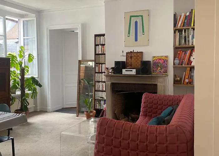 Charming Saint Germain Saint Michel